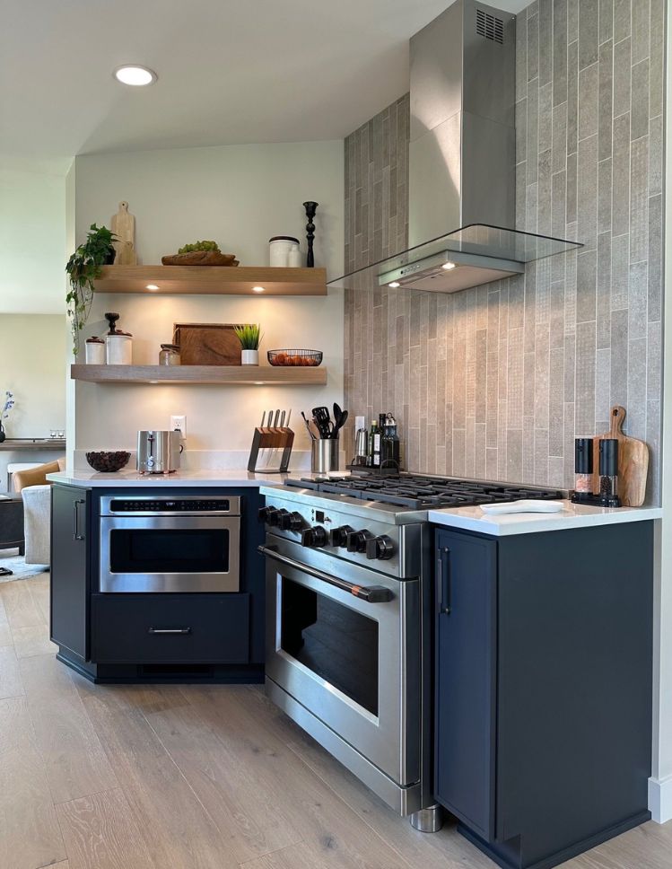 kitchen remodel in Galion OH with new floors, cabinets, shelves, appliances, tile backsplash